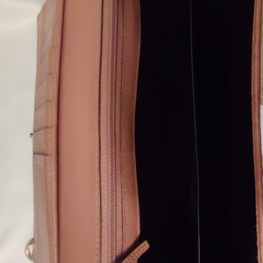 🔥Authentic Gucci Continental Pink Wallet - Picture 4 of 6